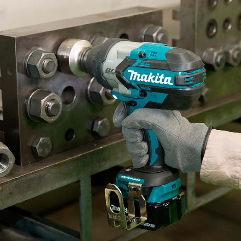 KIT MAKITA ORIGINAL: TALADRO INALÁMBRICO + PISTOLA DE IMPACTO + PISTOLA DE CLAVOS + 26 ACCESORIOS +  6 BATERIAS - CIERRE DE LA TIENDA - CONTRA ENTREGA ENVÍO GRATIS