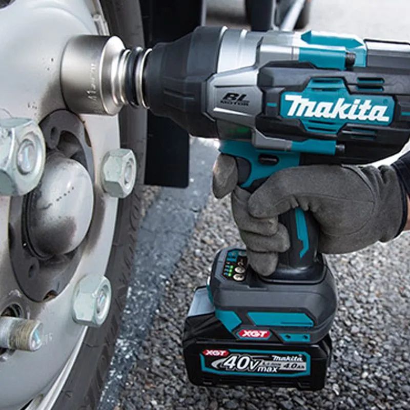 KIT MAKITA:  TALADRO INALÁMBRICO + PISTOLA DE IMPACTO + MOTOSIERRA  PORTÁTIL + 6 BATERÍAS ADICIONALES  PROMOCION CIERRE DE TIENDA - ENVÍO GRATIS